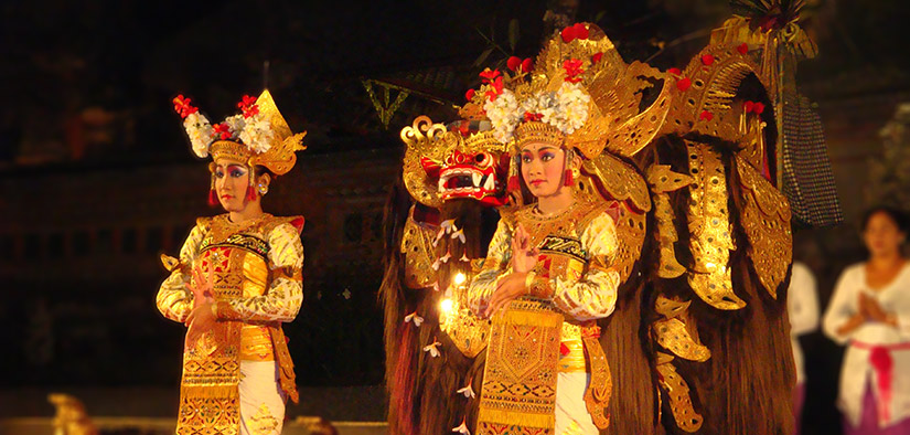 traditional dancers bali
